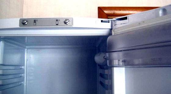 Перевесить двери холодильника в Ногинске | Вызов мастера по холодильникам на дом